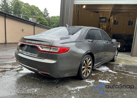 2019 Lincoln Continental Standard z USA, uszkodzony, nr VIN 1LN6L9PK3K5604558